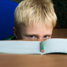 Le niveau scolaire en France ne cesse de baisser. Il est urgent d\'agir.