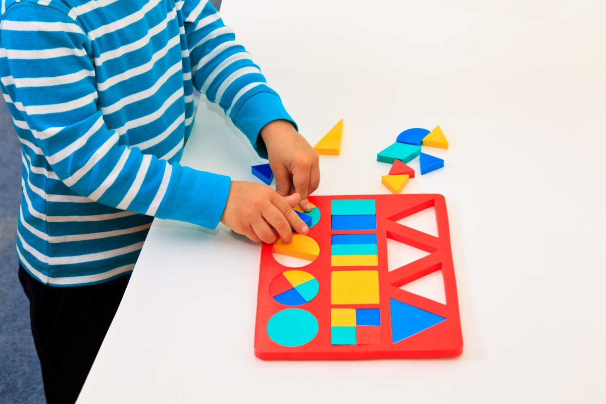 Gommettes formes géométriques couleur pour enfant